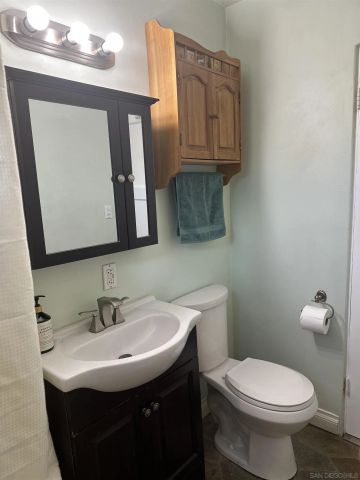 314 E E Washington Ave, El Cajon, CA 92020