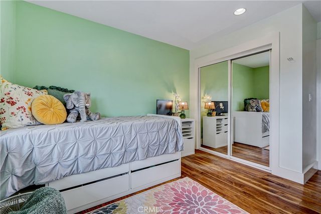 2700 Elm Avenue, Manhattan Beach, CA 90266