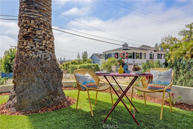 2700 Elm Avenue, Manhattan Beach, CA 90266