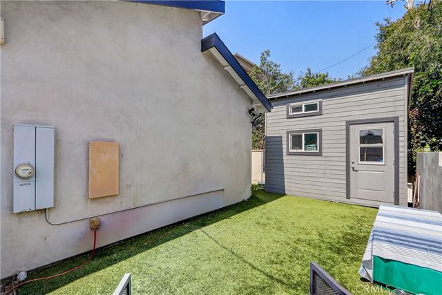 2700 Elm Avenue, Manhattan Beach, CA 90266