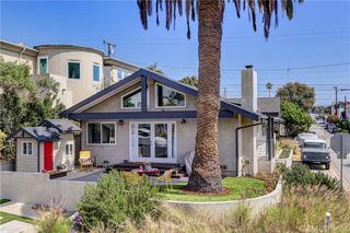 2700 Elm Avenue, Manhattan Beach, CA 90266
