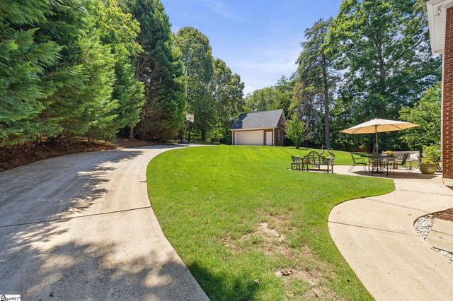 18 Avens Hill Drive, Greer, SC 29651