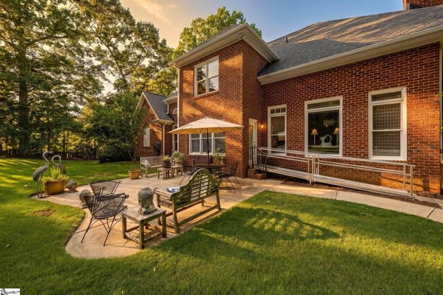 18 Avens Hill Drive, Greer, SC 29651