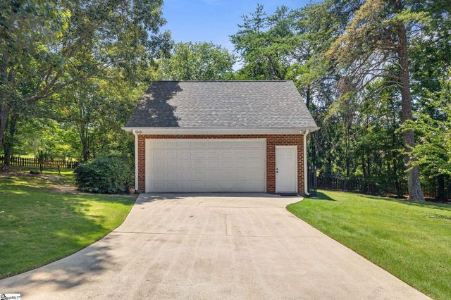 18 Avens Hill Drive, Greer, SC 29651