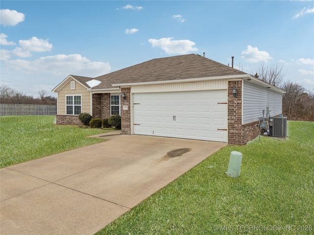 24878 E 93rd Court S, Broken Arrow, OK 74014