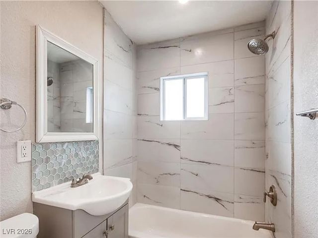 5903 Dodd Street, Las Vegas, NV 89122