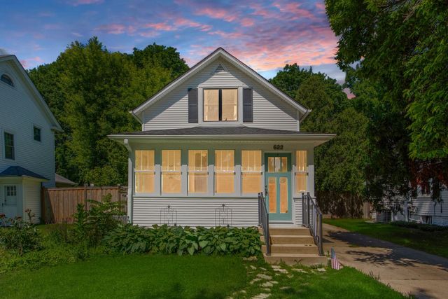 622 Illinois Street, Geneva, IL 60134