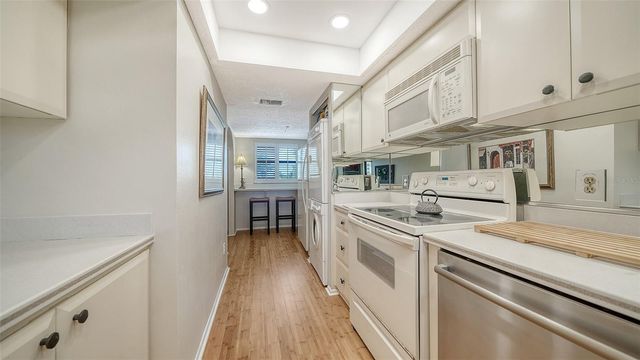 8773 MIDNIGHT PASS ROAD 302G, Sarasota, FL 34242