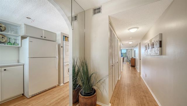 8773 MIDNIGHT PASS ROAD 302G, Sarasota, FL 34242
