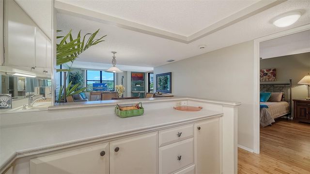 8773 MIDNIGHT PASS ROAD 302G, Sarasota, FL 34242