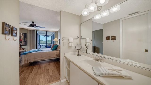 8773 MIDNIGHT PASS ROAD 302G, Sarasota, FL 34242