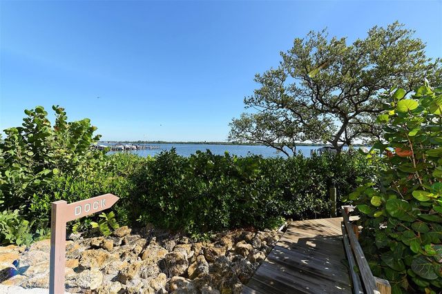 8773 MIDNIGHT PASS ROAD 302G, Sarasota, FL 34242