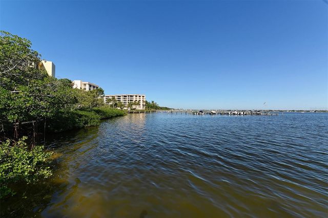8773 MIDNIGHT PASS ROAD 302G, Sarasota, FL 34242
