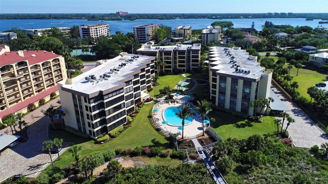 8773 MIDNIGHT PASS ROAD 302G, Sarasota, FL 34242