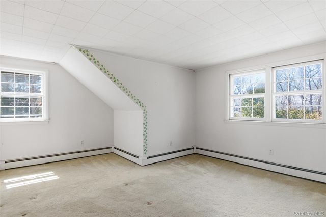 6 Oakland Lane, East Quogue, NY 11942