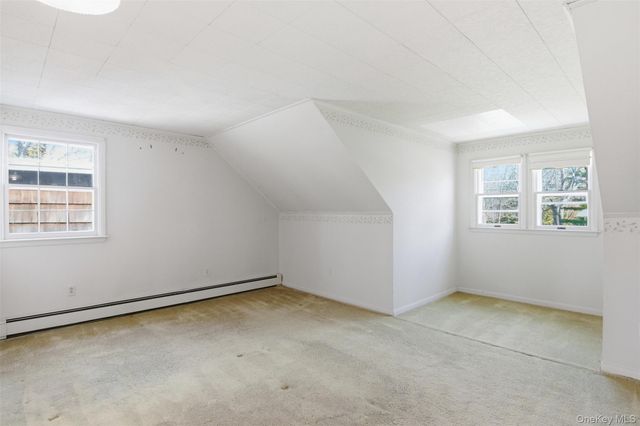 6 Oakland Lane, East Quogue, NY 11942