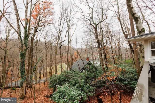 425 YALE AVE, Mt Gretna, PA 17064