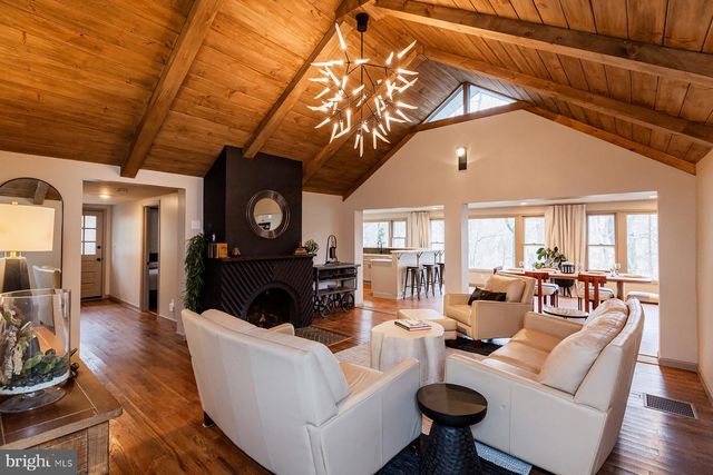 425 YALE AVE, Mt Gretna, PA 17064