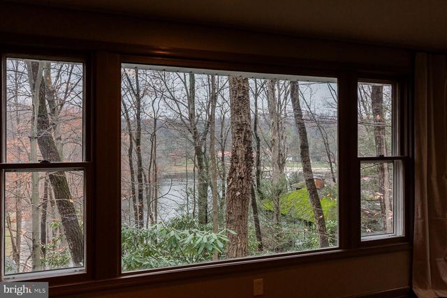 425 YALE AVE, Mt Gretna, PA 17064