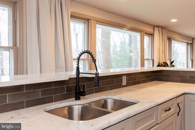 425 YALE AVE, Mt Gretna, PA 17064