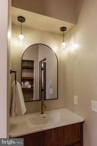 425 YALE AVE, Mt Gretna, PA 17064