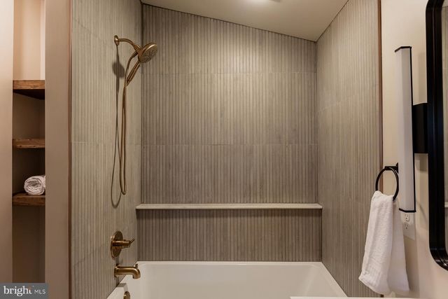 425 YALE AVE, Mt Gretna, PA 17064