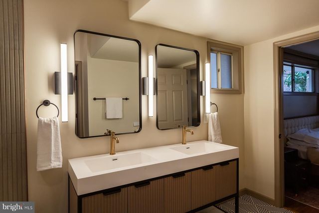 425 YALE AVE, Mt Gretna, PA 17064