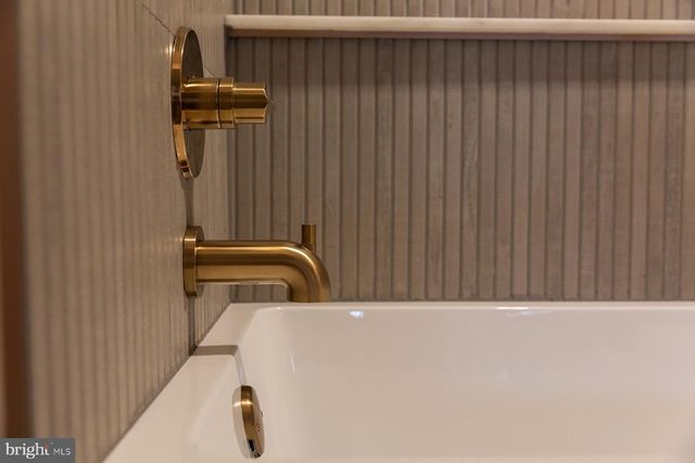 425 YALE AVE, Mt Gretna, PA 17064