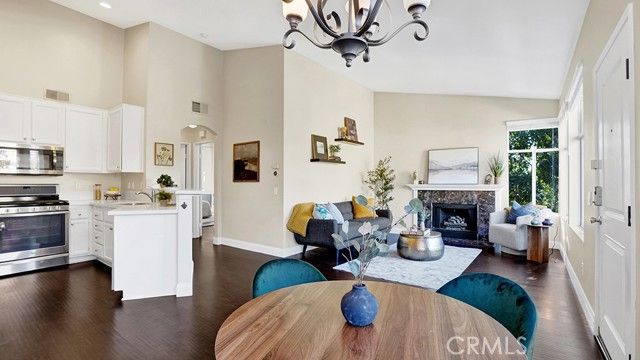 19431 Rue De Valore, Lake Forest (el Toro), CA 92610