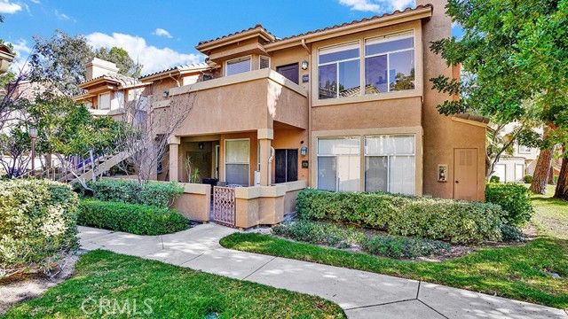 19431 Rue De Valore, Lake Forest (el Toro), CA 92610