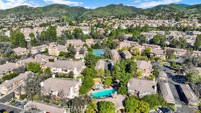 19431 Rue De Valore, Lake Forest (el Toro), CA 92610