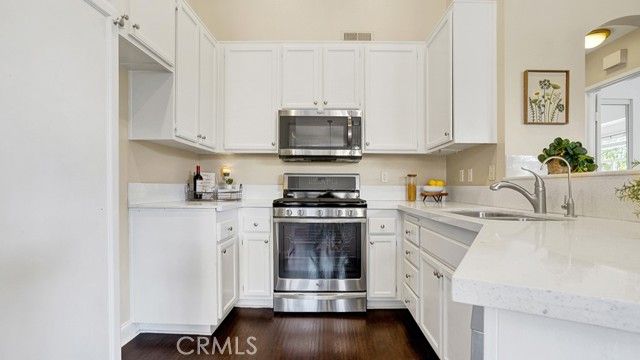 19431 Rue De Valore, Lake Forest (el Toro), CA 92610