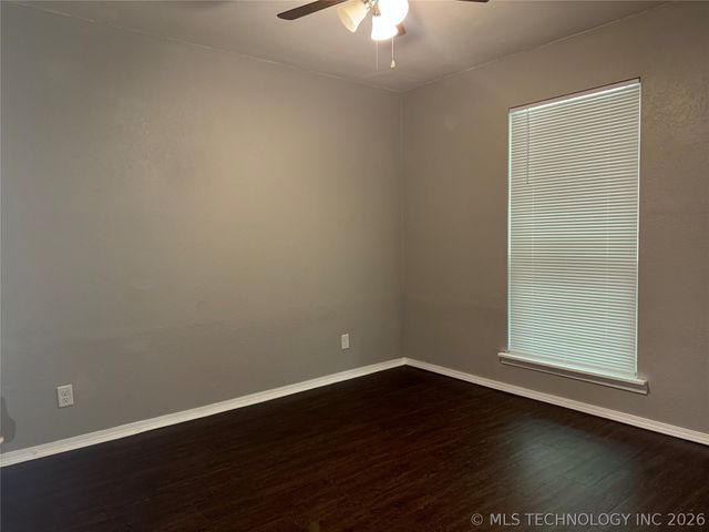 14227 S Hickory Place, Glenpool, OK 74033