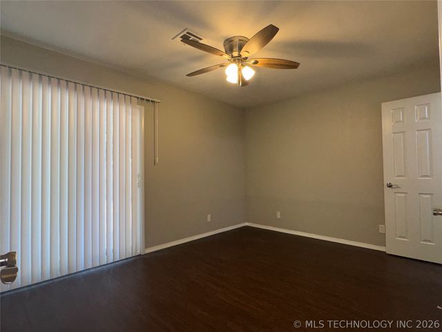 14227 S Hickory Place, Glenpool, OK 74033