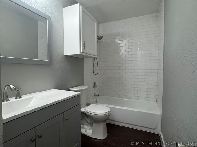 14227 S Hickory Place, Glenpool, OK 74033