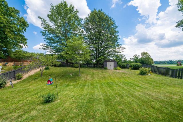 206 Oxford Drive SW, Pataskala, OH 43062