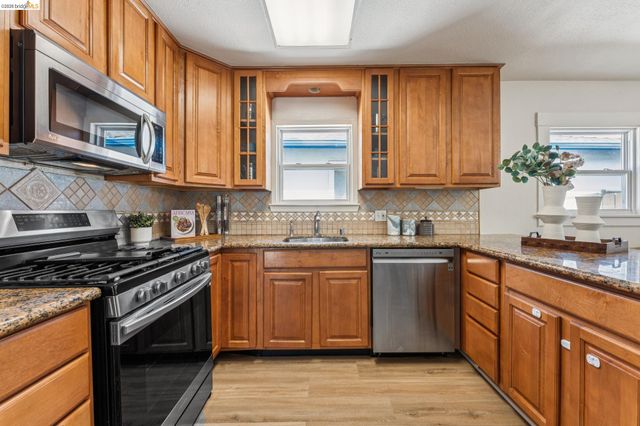 1672 67th Avenue, Oakland, CA 94621