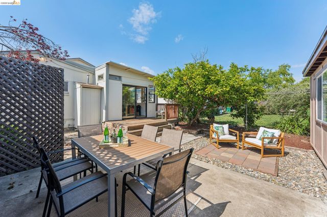 1672 67th Avenue, Oakland, CA 94621