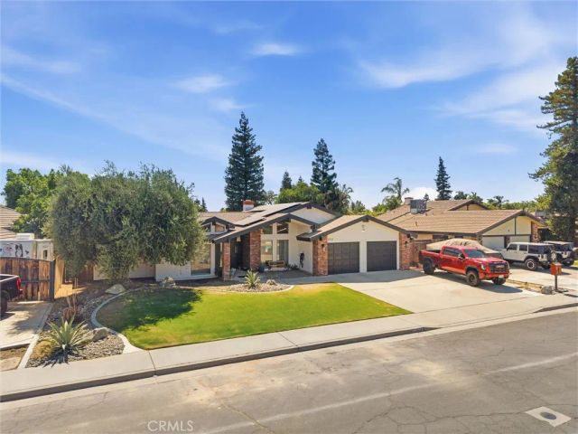 5113 Colonial, Bakersfield, CA 93308