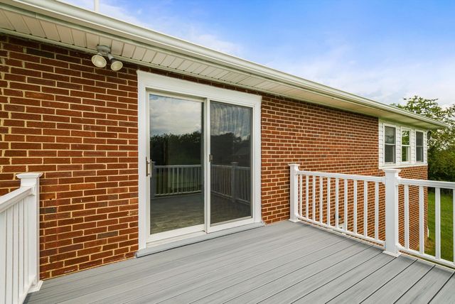 315 BALSLEY RD, Staunton, VA 24401