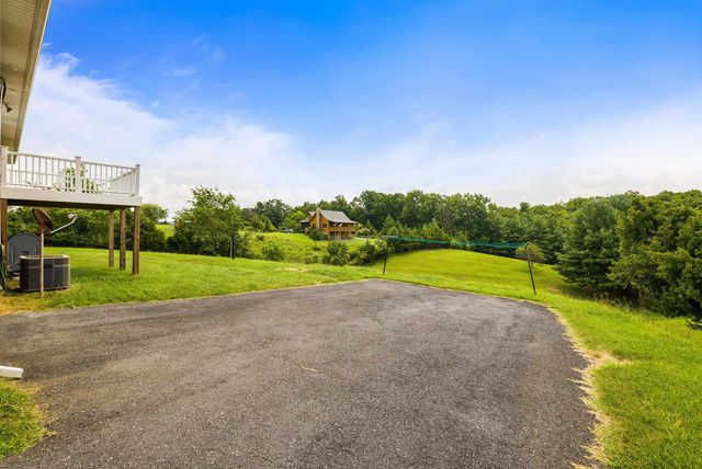 315 BALSLEY RD, Staunton, VA 24401