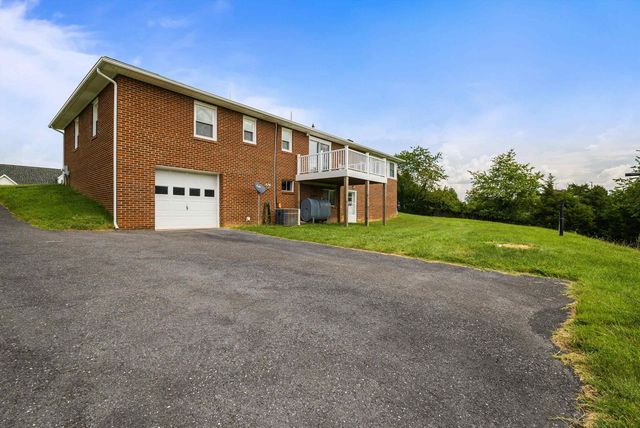 315 BALSLEY RD, Staunton, VA 24401