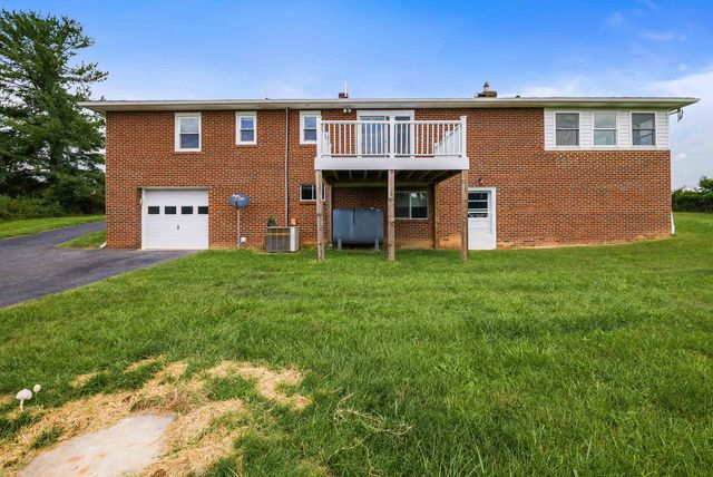 315 BALSLEY RD, Staunton, VA 24401