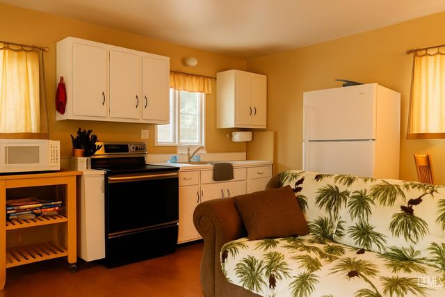 10520 Spruce Drive, Wofford Heights, CA 93285