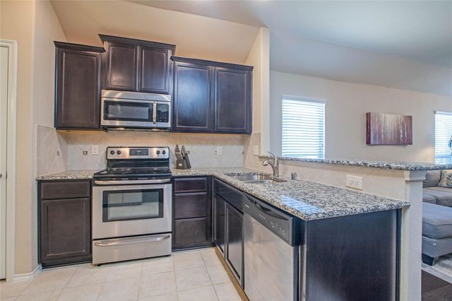 8905 Deadwood Lane, Aubrey, TX 76227