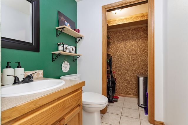 3211 56th Street, Des Moines, IA 50310