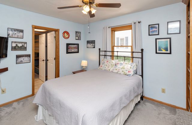 3211 56th Street, Des Moines, IA 50310
