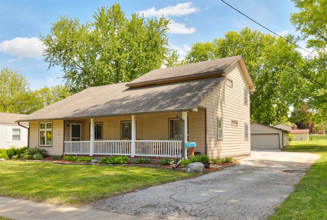 3211 56th Street, Des Moines, IA 50310