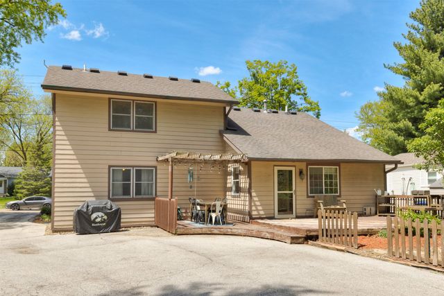 3211 56th Street, Des Moines, IA 50310