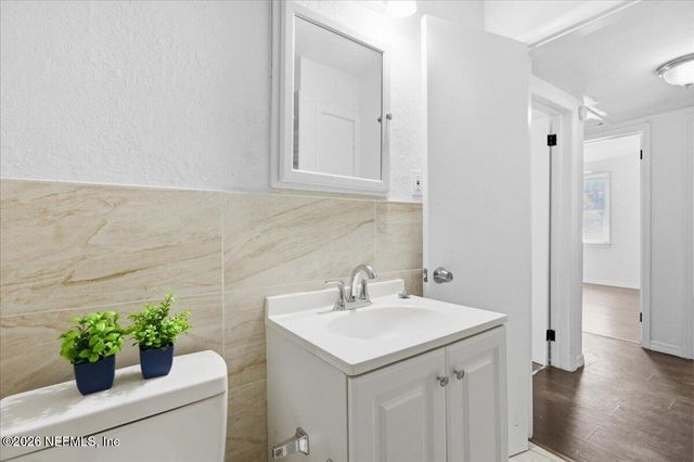 2205 COMMONWEALTH Avenue, Jacksonville, FL 32209